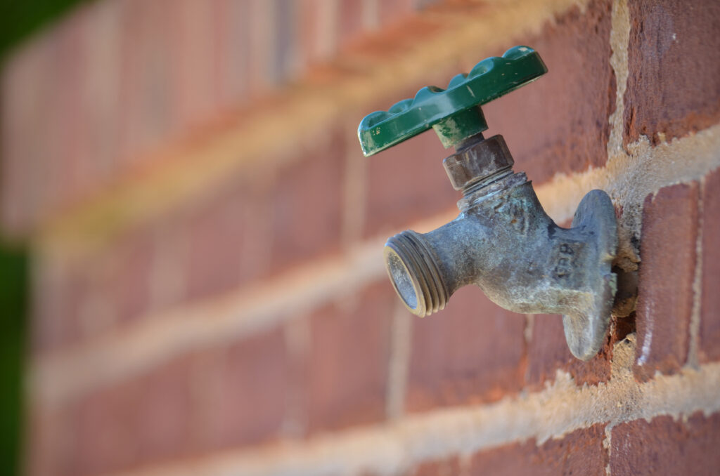 Outdoor Plumbing Leaks New Jersey Homeowners Miss Every Spring